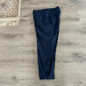 Lululemon crop pants